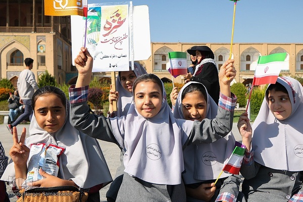 تجمع کودکان اصفهانی در حمایت از کودکان غزه