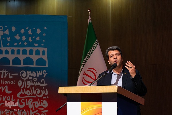 بدرقه پروانه‌های سی‌وششمین جشنواره فیلم کودک اصفهان