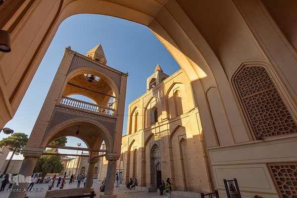 گذری بر جلفای نو