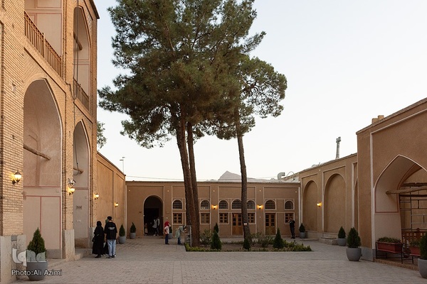 گذری بر جلفای نو