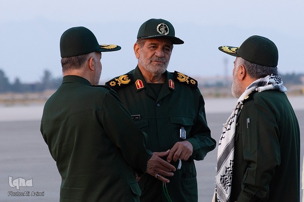 استقبال از پیکر مطهر سردار شهید نیلفروشان در فرودگاه اصفهان