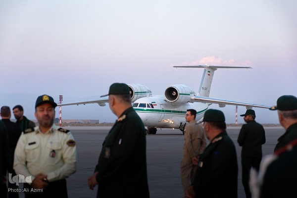 استقبال از پیکر مطهر سردار شهید نیلفروشان در فرودگاه اصفهان