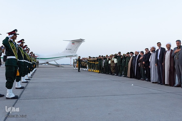 استقبال از پیکر مطهر سردار شهید نیلفروشان در فرودگاه اصفهان