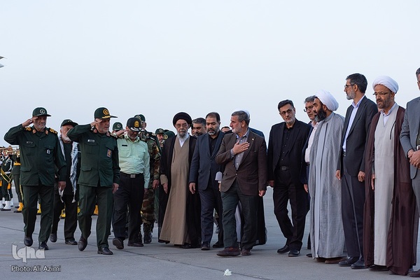 استقبال از پیکر مطهر سردار شهید نیلفروشان در فرودگاه اصفهان