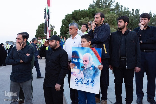استقبال از پیکر مطهر سردار شهید نیلفروشان در فرودگاه اصفهان