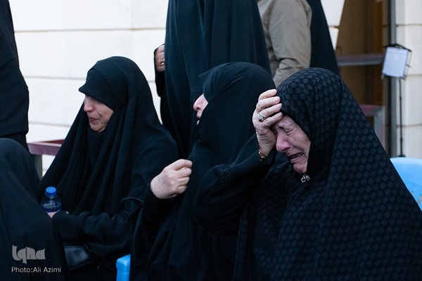 استقبال از پیکر مطهر سردار شهید نیلفروشان در فرودگاه اصفهان