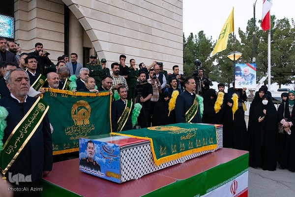 استقبال از پیکر مطهر سردار شهید نیلفروشان در فرودگاه اصفهان