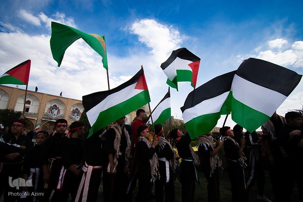 رزمایش بزرگ جهادگران فاطمی در اصفهان