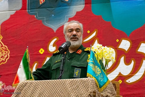 بزرگداشت هفتمین روز خاکسپاری شهید نیلفروشان در اصفهان