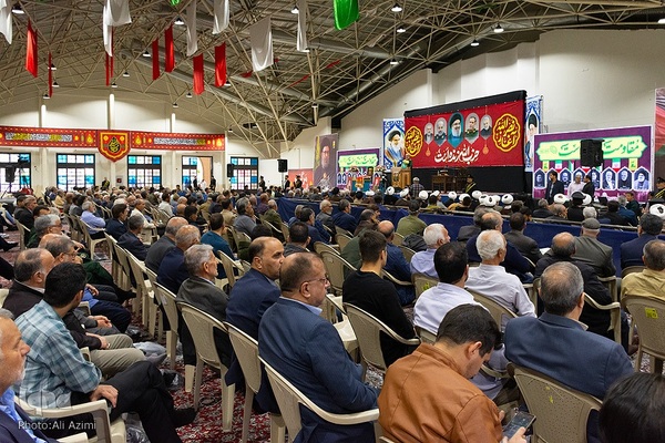 بزرگداشت هفتمین روز خاکسپاری شهید نیلفروشان در اصفهان