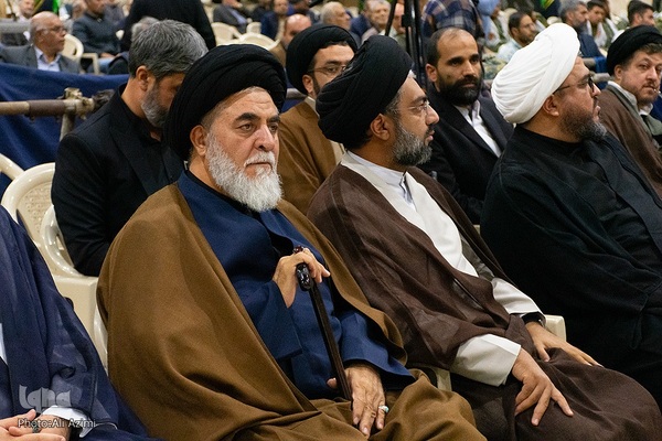 بزرگداشت هفتمین روز خاکسپاری شهید نیلفروشان در اصفهان