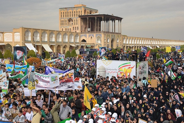 راهپیمایی یوم‌الله ۱۳ آبان در اصفهان