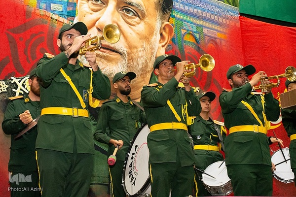 مراسم چهلم شهید نیلفروشان در اصفهان