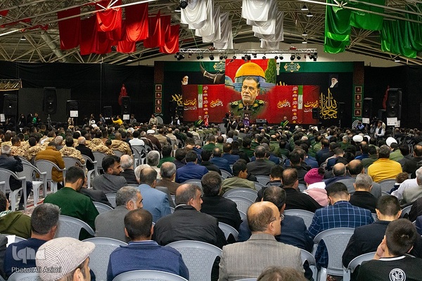 مراسم چهلم شهید نیلفروشان در اصفهان