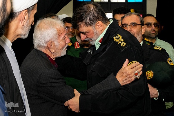 مراسم چهلم شهید نیلفروشان در اصفهان