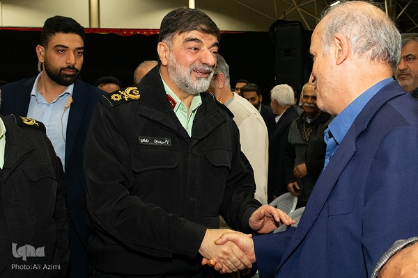 مراسم چهلم شهید نیلفروشان در اصفهان