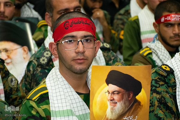 مراسم چهلم شهید نیلفروشان در اصفهان