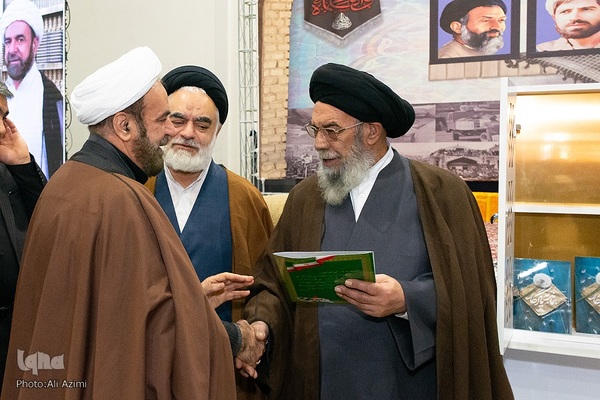 اجلاس شهدای روحانی و مساجد استان اصفهان