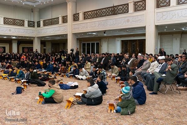 محفل انس با قرآن در تخت فولاد اصفهان