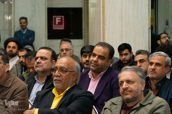 محفل انس با قرآن در تخت فولاد اصفهان