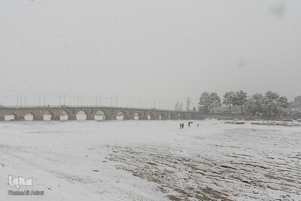 اصفهان در آغوش زمستان