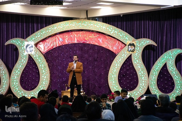 ویژه‌برنامه مؤسسه ثامن‌الائمه (ع) به‌مناسبت روز پدر و مادر