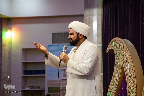 ویژه‌برنامه مؤسسه ثامن‌الائمه (ع) به‌مناسبت روز پدر و مادر