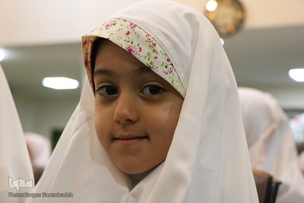 جشن نماز قرآن‌آموزان جامعة‌القرآن اصفهان