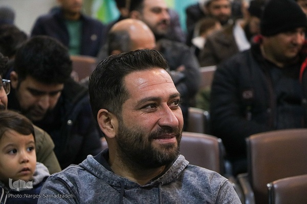 جشن نماز قرآن‌آموزان جامعة‌القرآن اصفهان