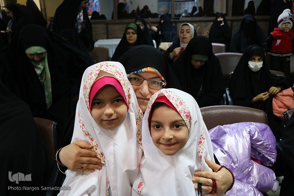 جشن نماز قرآن‌آموزان جامعة‌القرآن اصفهان