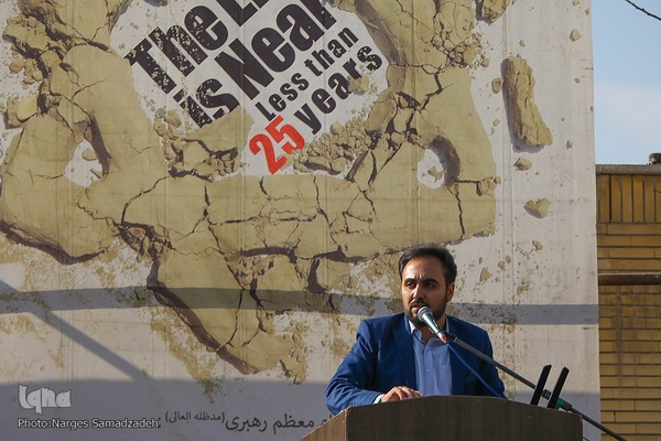 راهپیمایی نمازگزاران اصفهانی به شکرانه پیروزی مقاومت