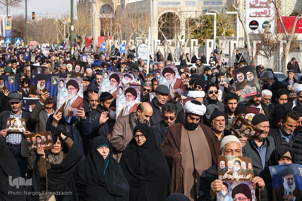 راهپیمایی نمازگزاران اصفهانی به شکرانه پیروزی مقاومت