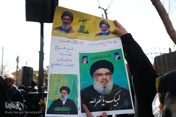 راهپیمایی نمازگزاران اصفهانی به شکرانه پیروزی مقاومت