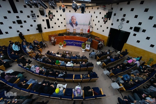 آیین بزرگداشت استاد احمد مراتب در اصفهان