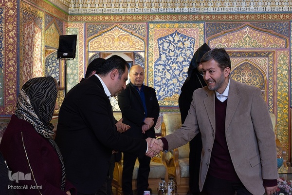 دیدار استاندار اصفهان با پیشوایان مذهبی ادیان توحیدی