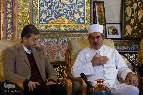 دیدار استاندار اصفهان با پیشوایان مذهبی ادیان توحیدی