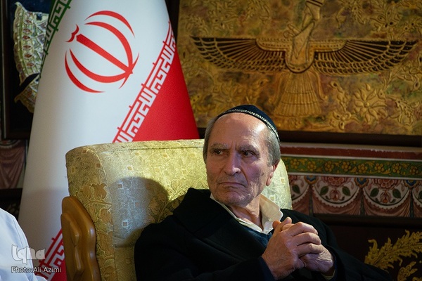 دیدار استاندار اصفهان با پیشوایان مذهبی ادیان توحیدی