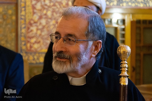 دیدار استاندار اصفهان با پیشوایان مذهبی ادیان توحیدی