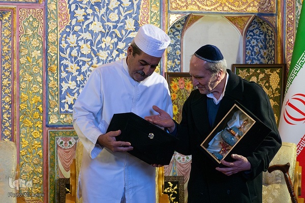 دیدار استاندار اصفهان با پیشوایان مذهبی ادیان توحیدی