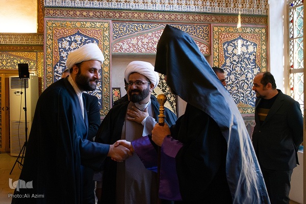 دیدار استاندار اصفهان با پیشوایان مذهبی ادیان توحیدی