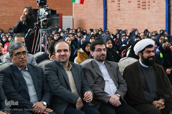 ویژه‌برنامه زنگ انقلاب در اصفهان