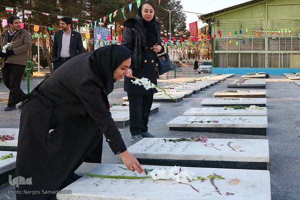 تجدید میثاق جهادگران جهاددانشگاهی اصفهان با شهدا