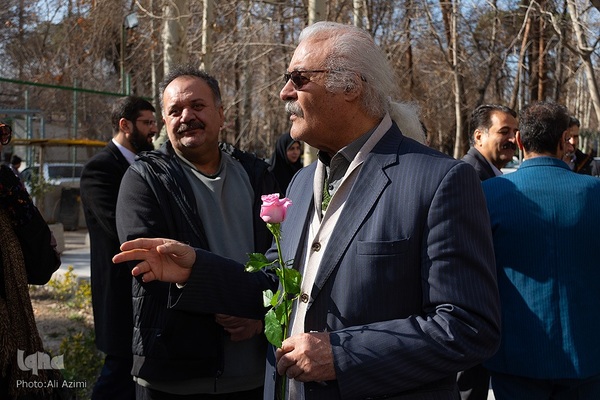 افتتاحیه معنوی پانزدهمین جشنواره فیلم فجر در اصفهان