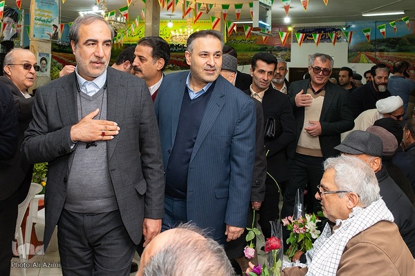 افتتاحیه معنوی پانزدهمین جشنواره فیلم فجر در اصفهان