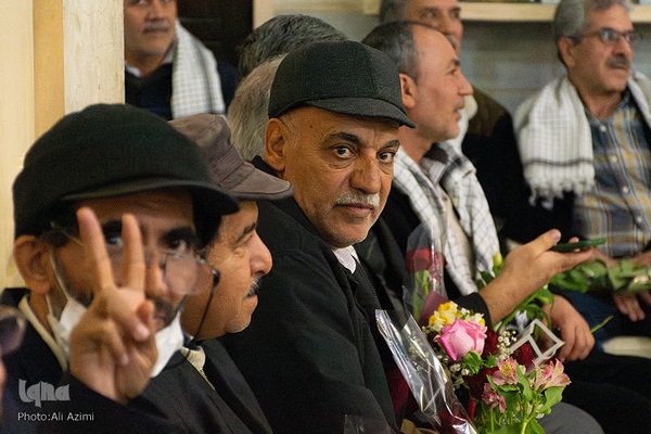 افتتاحیه معنوی پانزدهمین جشنواره فیلم فجر در اصفهان