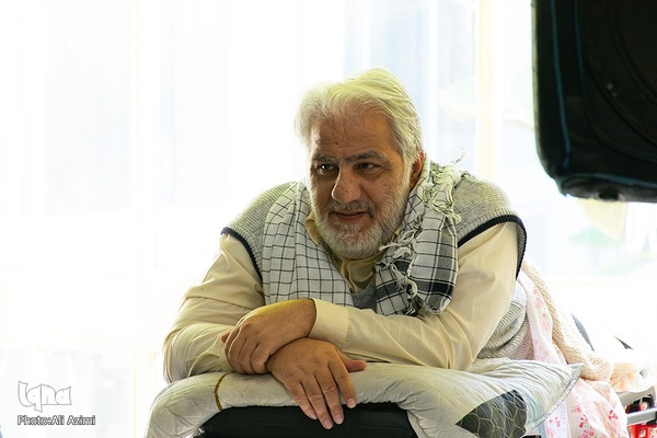 افتتاحیه معنوی پانزدهمین جشنواره فیلم فجر در اصفهان