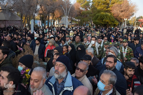 گلباران مزار مطهر شهدای اصفهان
