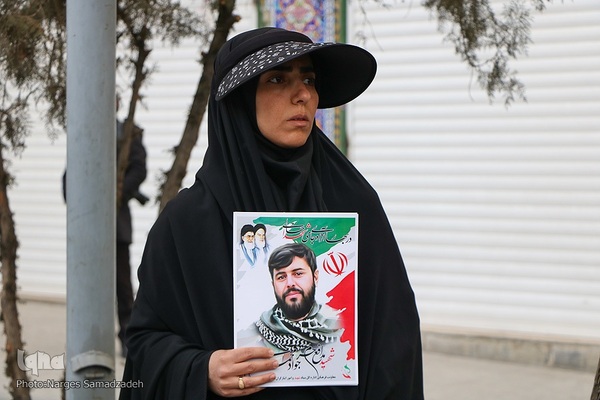 گلباران مزار مطهر شهدای اصفهان