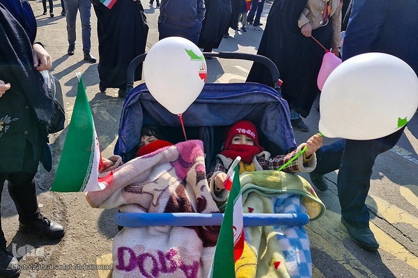 تجلی حضور کاشانی‌ها در راهپیمایی ۲۲ بهمن