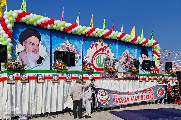 تجلی حضور کاشانی‌ها در راهپیمایی ۲۲ بهمن